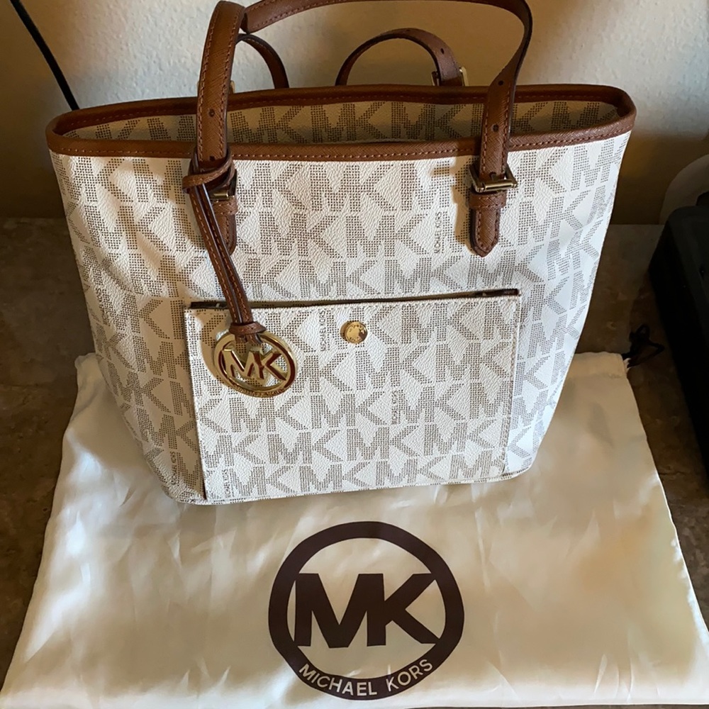 Michael Kors purse